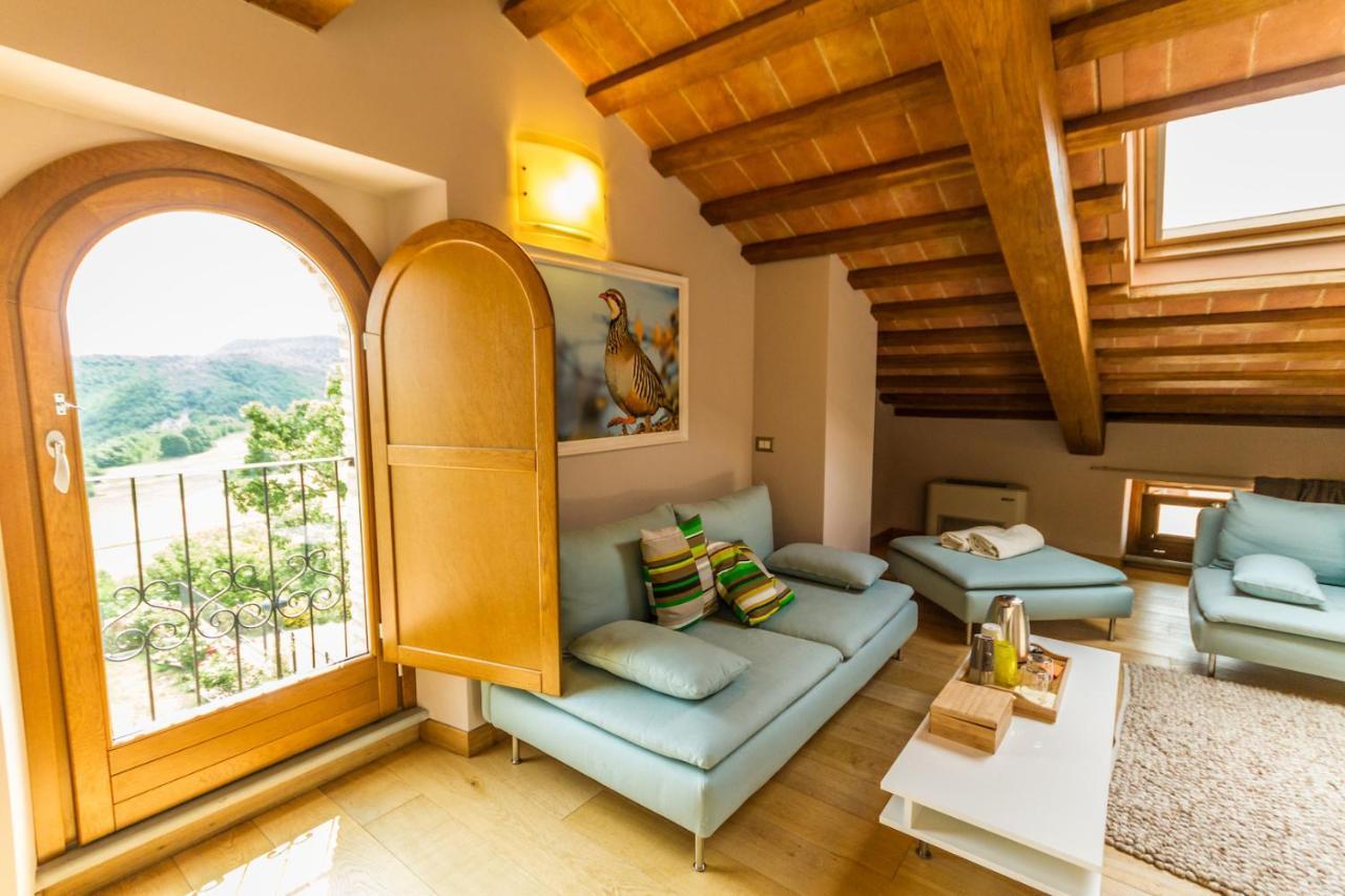 Tenuta Borgo Santa Cecilia Γκούμπιο Εξωτερικό φωτογραφία